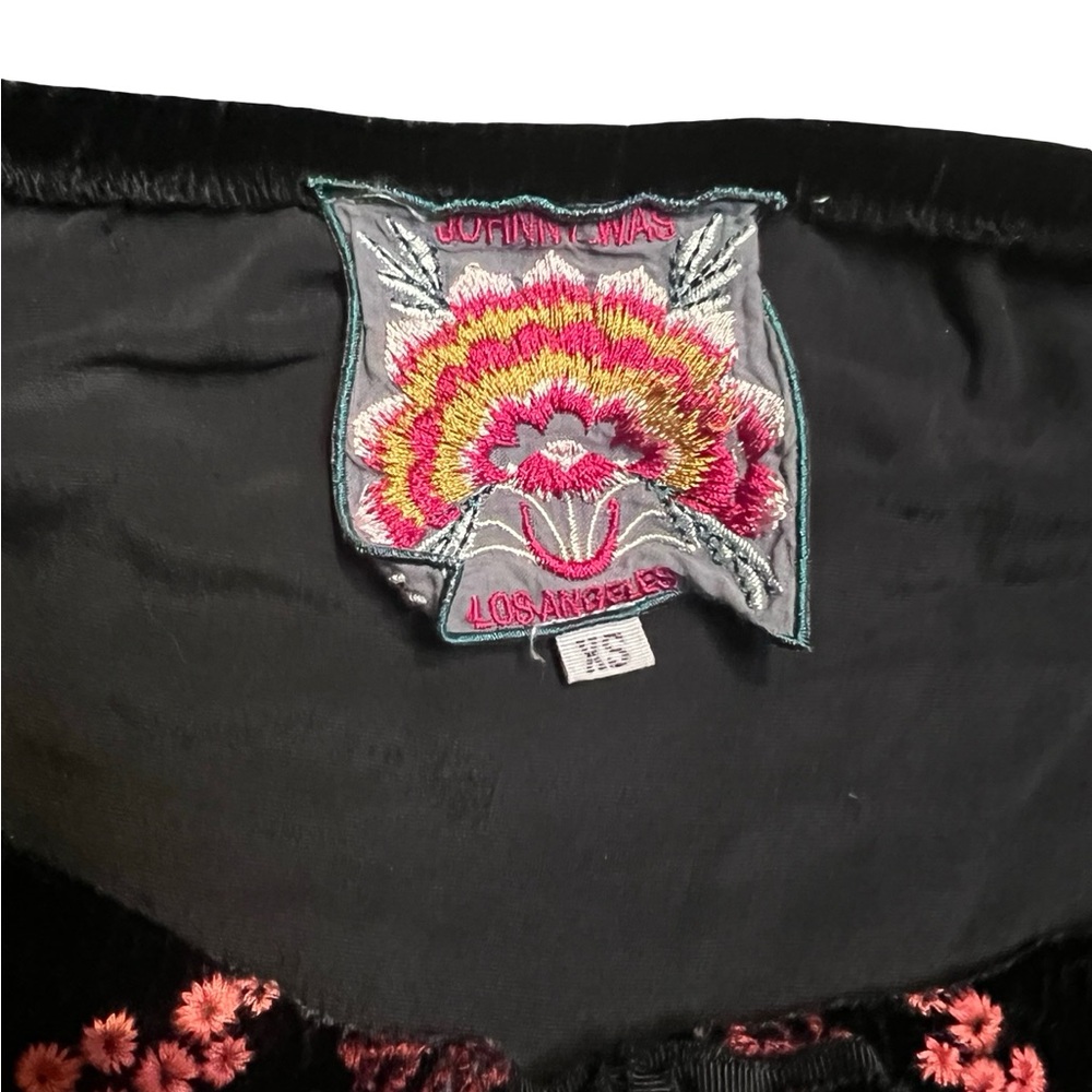 Johnny Was Velvet Embroidered Top XS – Black Floral Boho Blouse - Picture 3 of 8